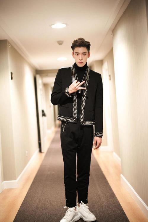 娱乐圈爆料王子异,娱乐圈爆料背后的成长与蜕变 第2张 娱乐圈爆料王子异,娱乐圈爆料背后的成长与蜕变 第2张