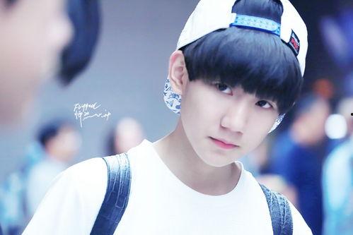 王源吃瓜娱乐完整版,全程精彩瞬间回顾 第2张 王源吃瓜娱乐完整版,全程精彩瞬间回顾 第2张